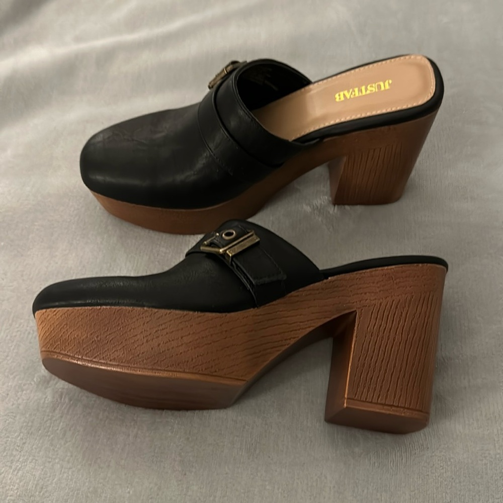 Justfab black clogs with heals.